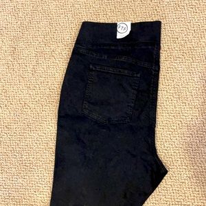 Fashion to figure distressed jeans